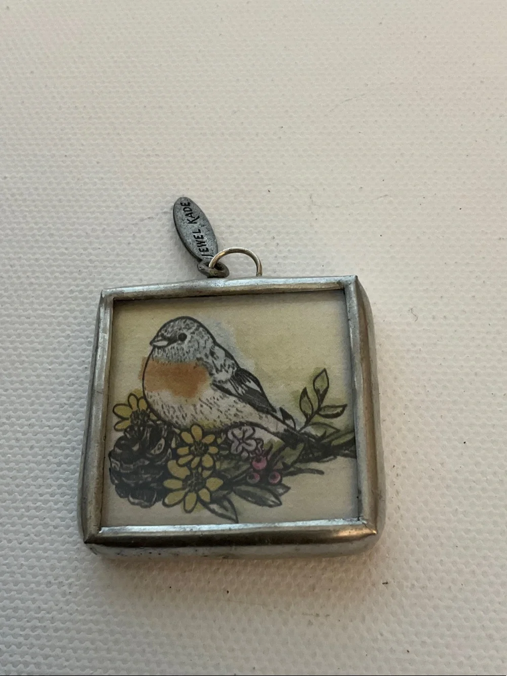 Jewel Kade Silver Tone 2-Sidec Frame Bird/Fox Pendant